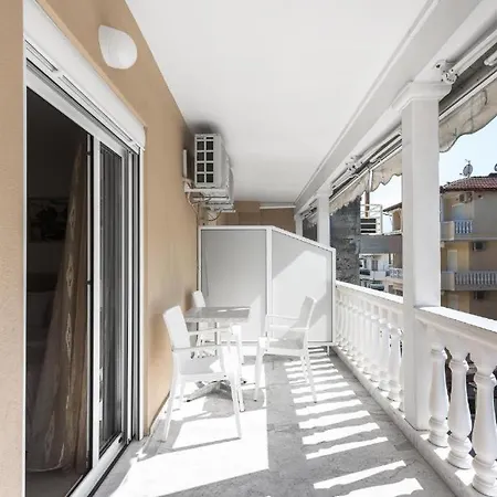 Blue Flag Beachfront Studios, Nilie Hospitality Mgmt *