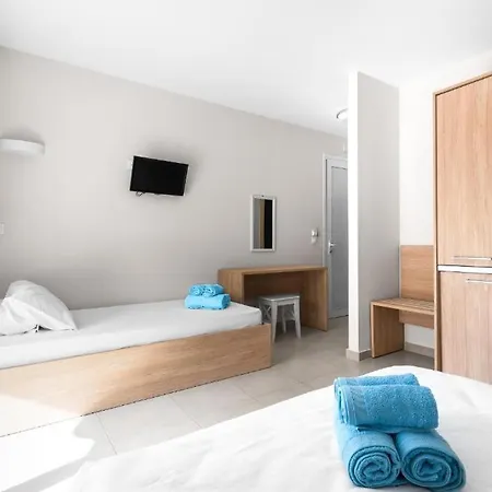 Blue Flag Beachfront Studios, Nilie Hospitality Mgmt Olympiakí Aktí