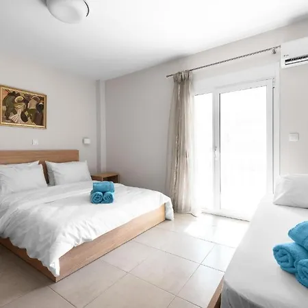 Blue Flag Beachfront Studios, Nilie Hospitality Mgmt * Olympiakí Aktí