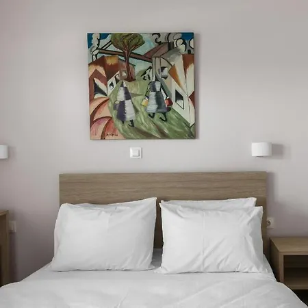 Blue Flag Beachfront Studios, Nilie Hospitality Mgmt *