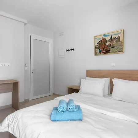 Blue Flag Beachfront Studios, Nilie Hospitality Mgmt * Olympiaki Akti