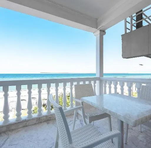 Blue Flag Beachfront Studios, Nilie Hospitality Mgmt Daire